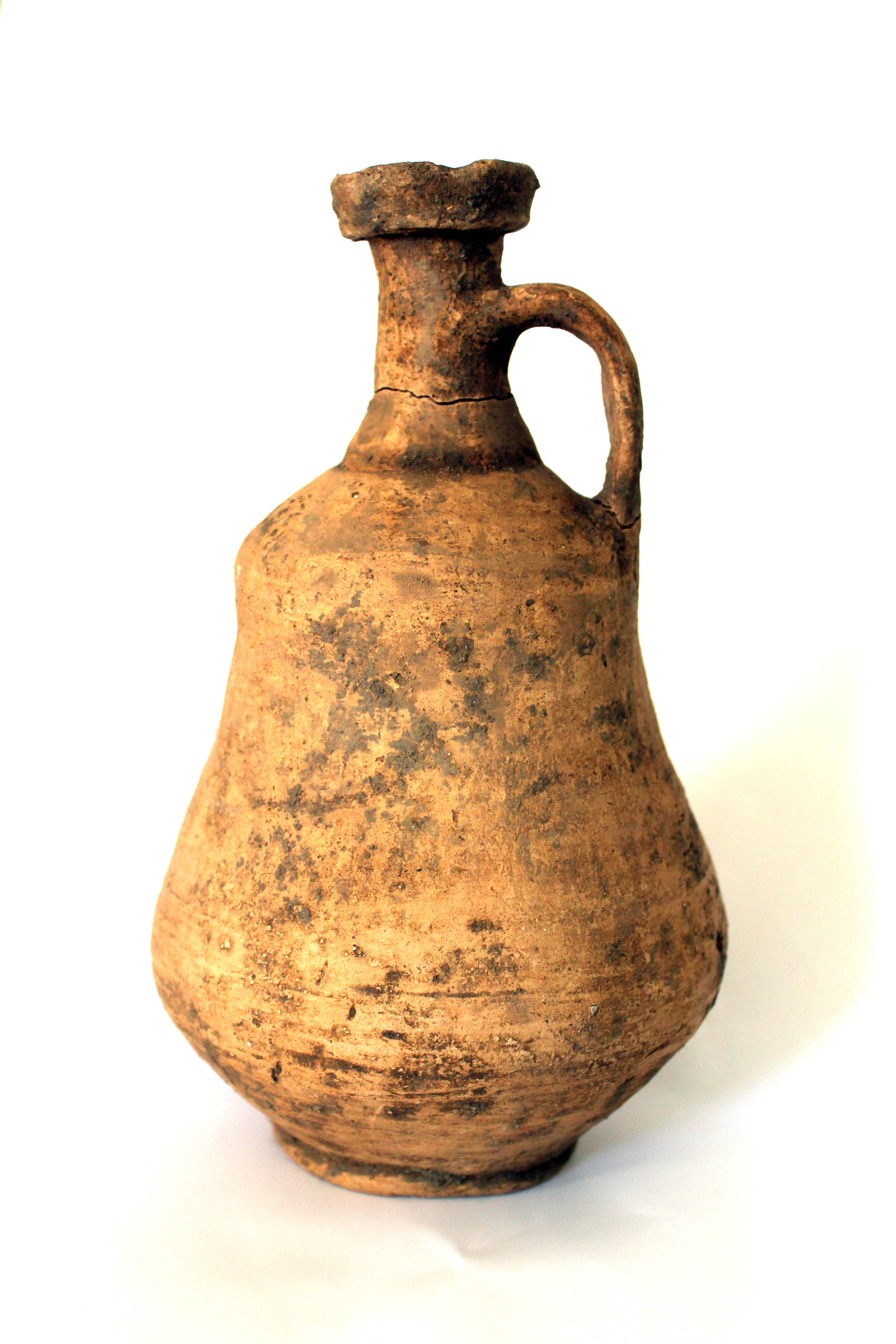 Late Iron Age/Roman flagon Copyright Thames Valley Archaeological Services